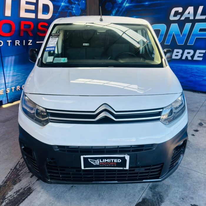 Citroën Berlingo K9 — foto 7 de 39