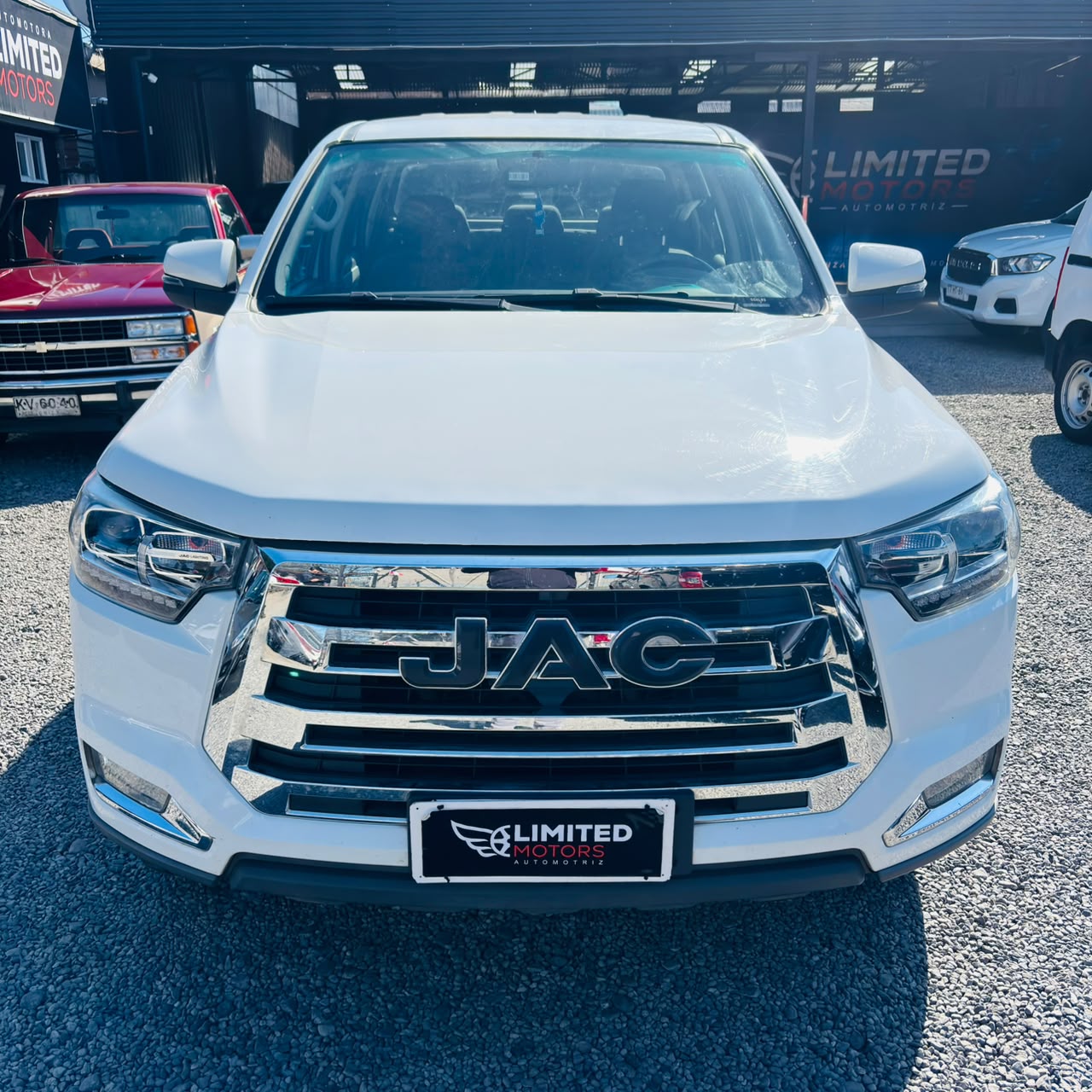 JAC T8 Dcab — foto 8 de 39