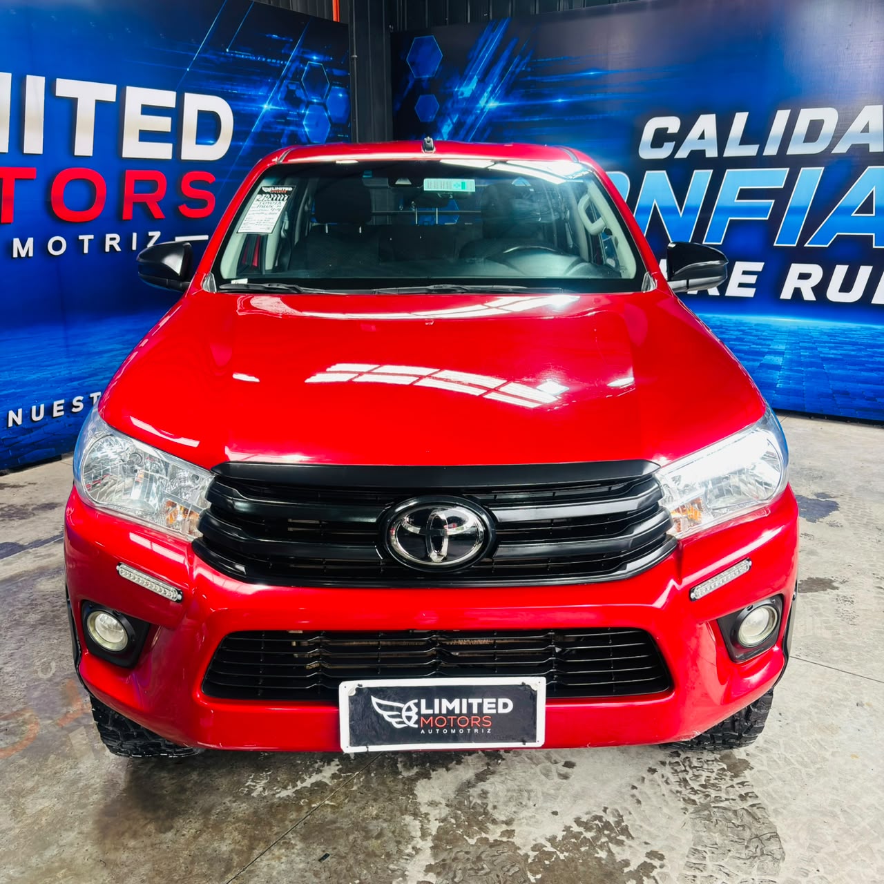 Toyota Hilux 2.4 Mt 4X4 Dc — foto 8 de 39