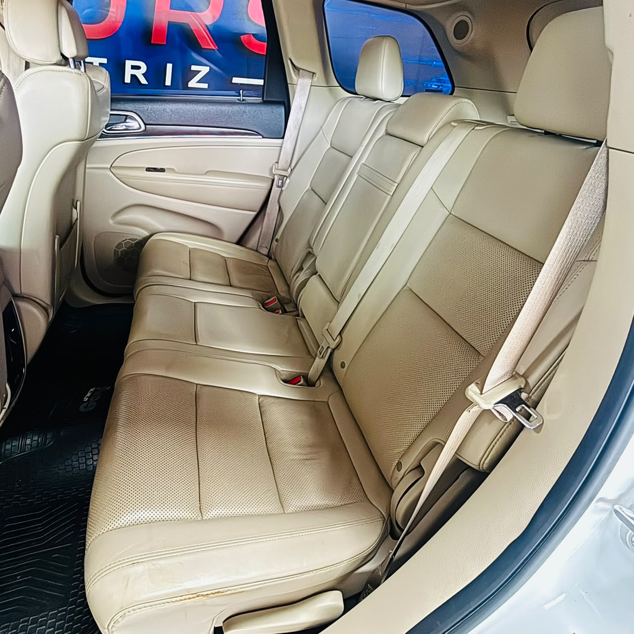 Jeep Grand Cherokee Limited 3.0 Aut — foto 26 de 39