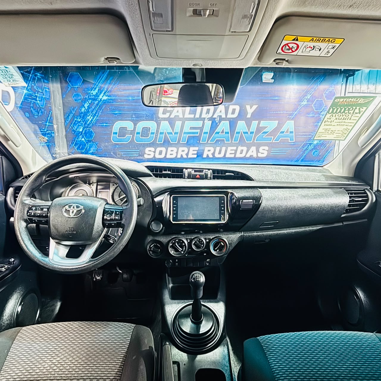 Toyota Hilux 2.4 Mt 4X4 Dc — foto 28 de 39