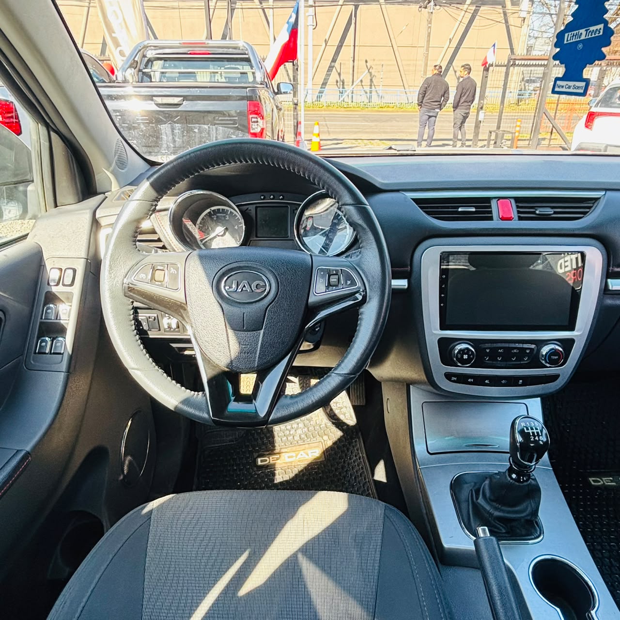 JAC T8 Dcab — foto 30 de 39