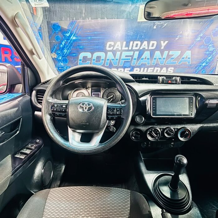 Toyota Hilux 2.4 Mt 4X4 Dc — foto 29 de 39