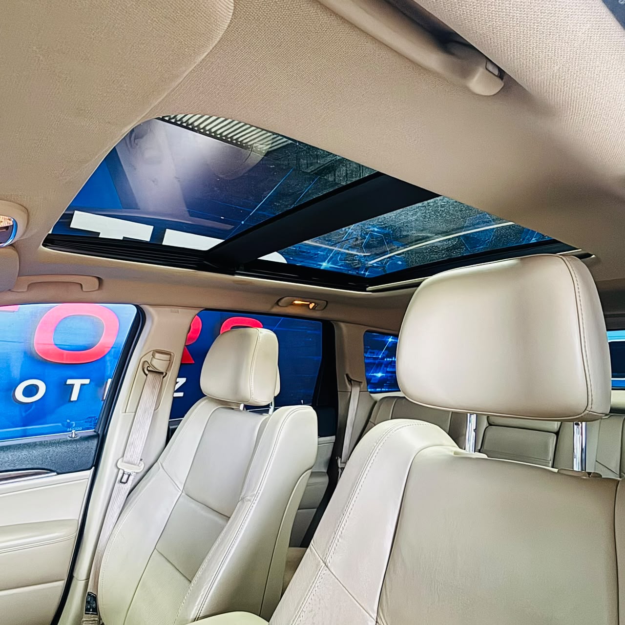 Jeep Grand Cherokee Limited 3.0 Aut — foto 32 de 39