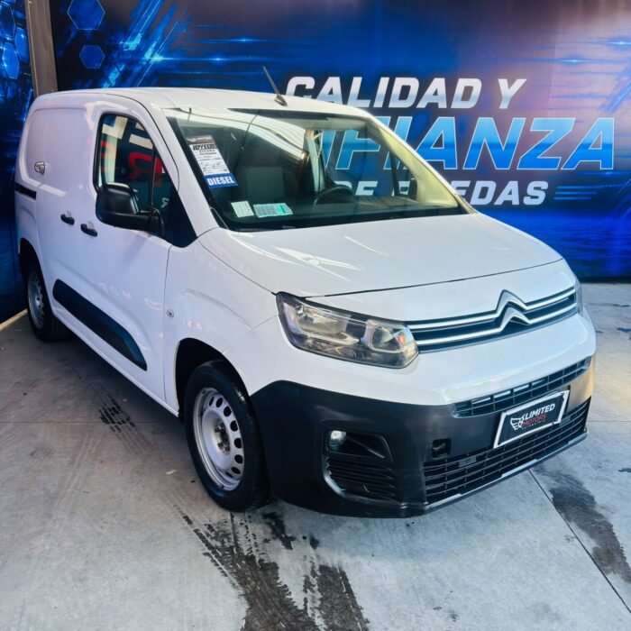 Citroën Berlingo K9 — foto 11 de 39