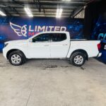 NISSAN NAVARA DC 2.3 MT 4X2 - Imagen 5