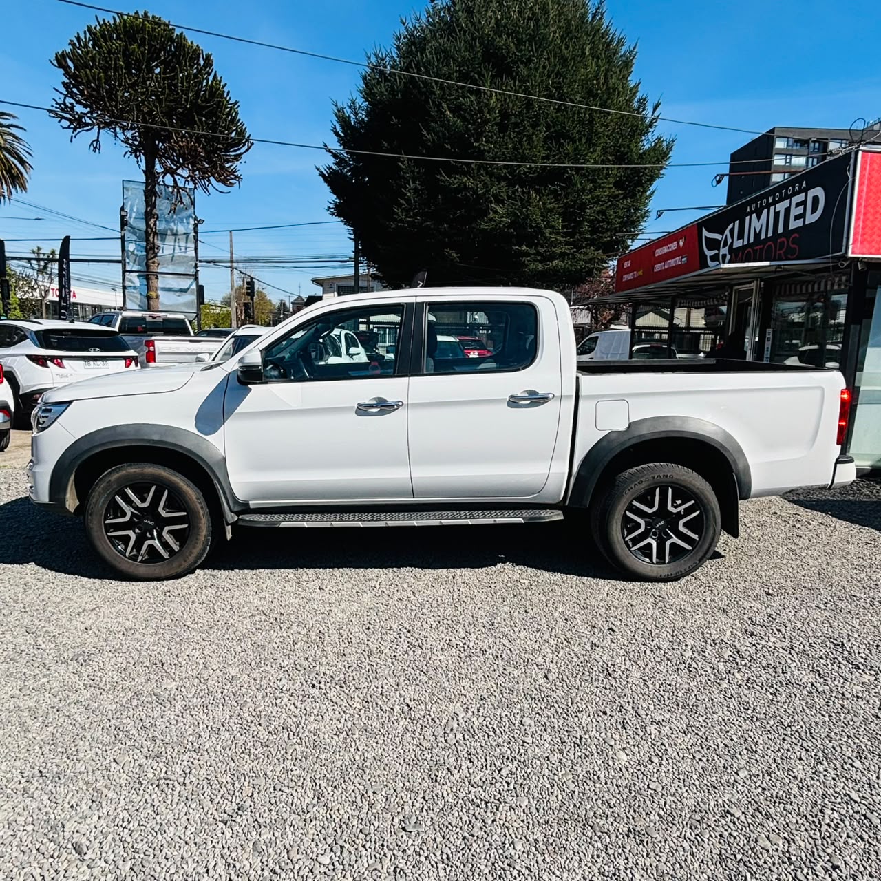JAC T8 Dcab — foto 14 de 39