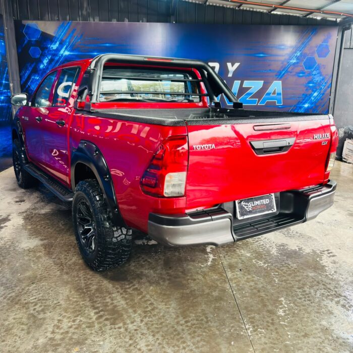 Toyota Hilux 2.4 Mt 4X4 Dc — foto 17 de 39