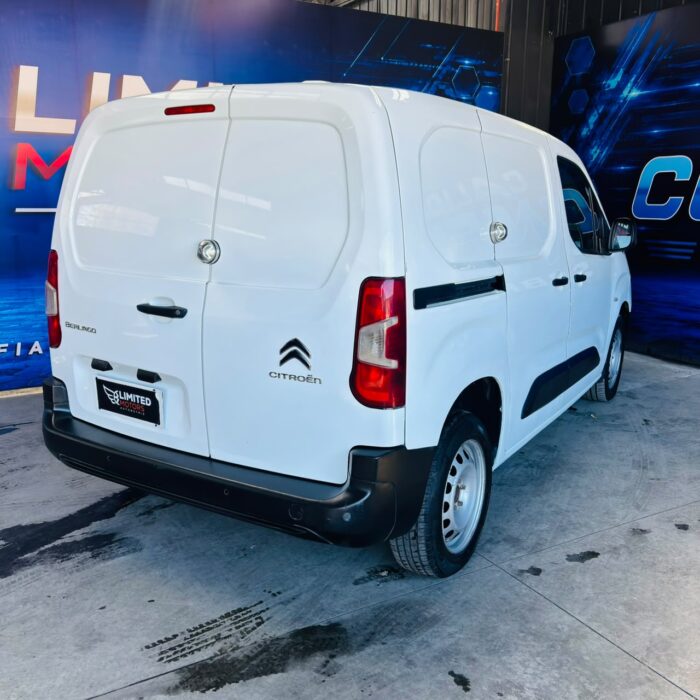 Citroën Berlingo K9 — foto 19 de 39