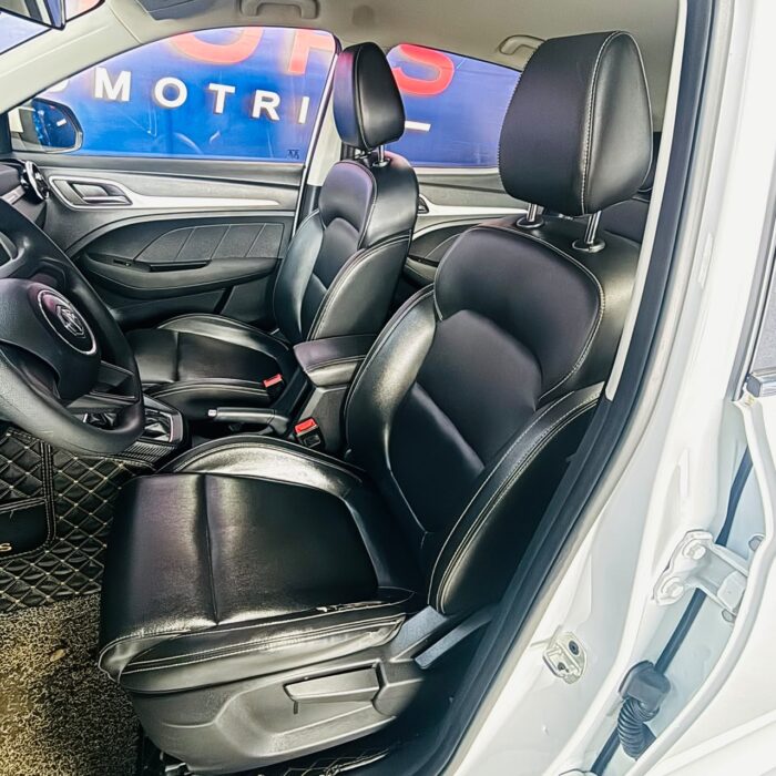 MG Zs1.5 Aut — foto 23 de 39