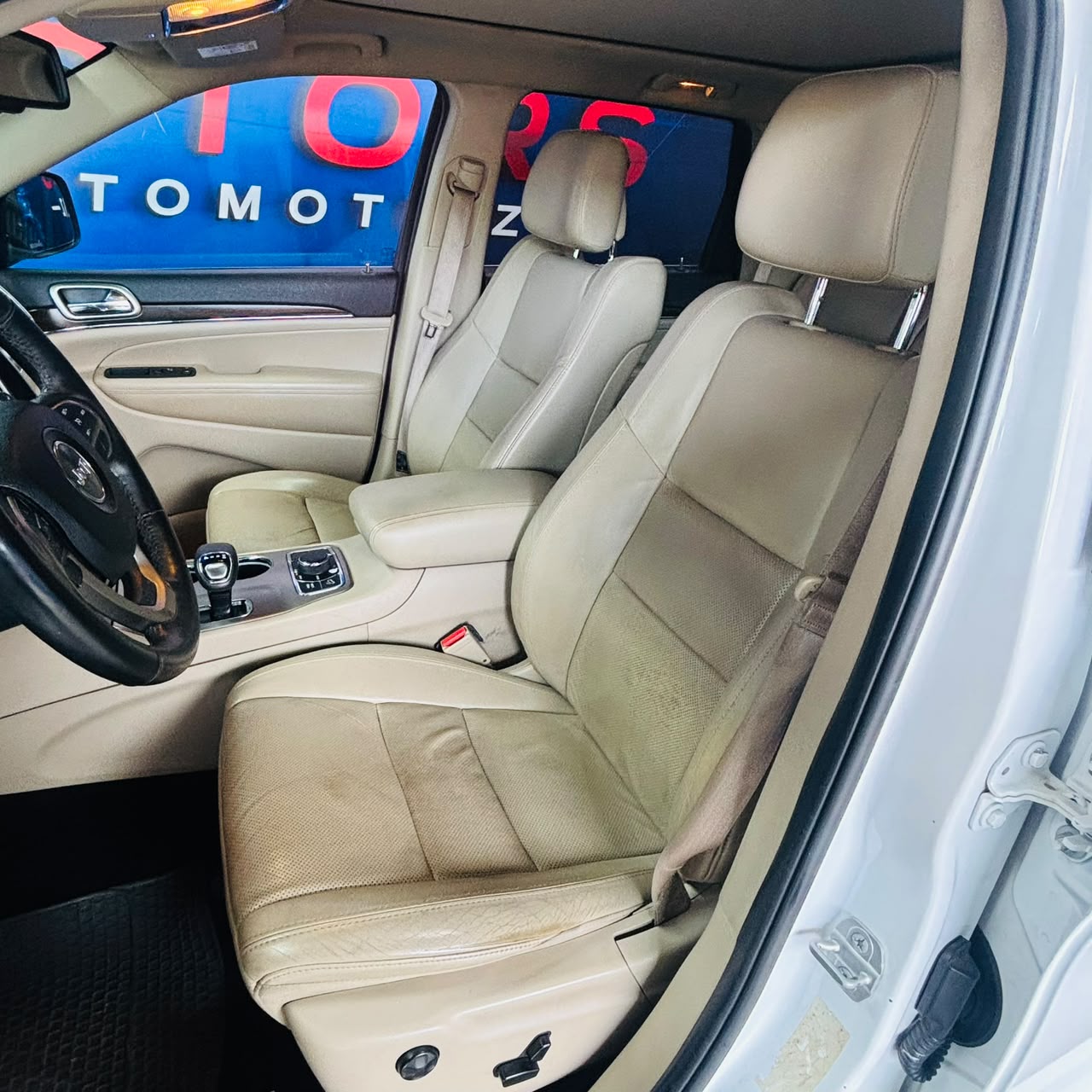 Jeep Grand Cherokee Limited 3.0 Aut — foto 24 de 39